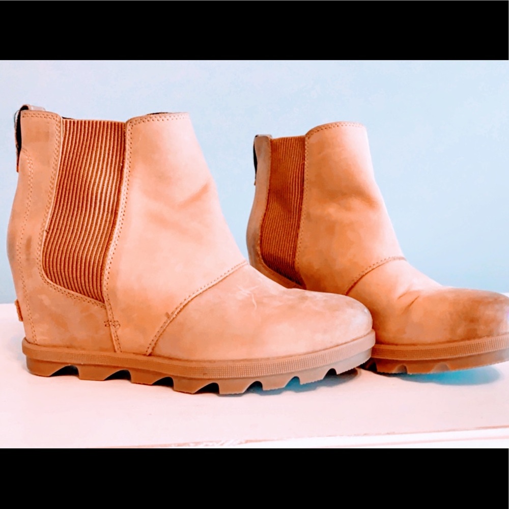 SOREL JOAN OF ARCTIC WEDGE CHELSEA BOOT